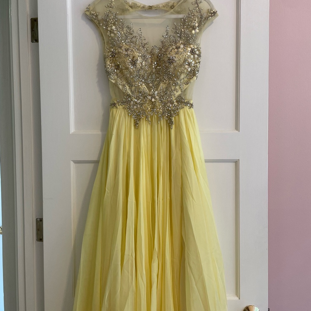 Yellow with crystal Mac Duggal gown/dress. SIZE-4.